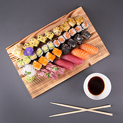 Sushi-Platte gross anzeigen